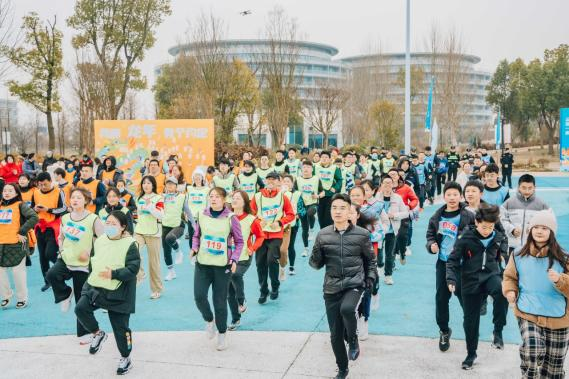尊龙药业集团 “春季领跑 益起健康” —健康普及公益宣传活动圆满举办！